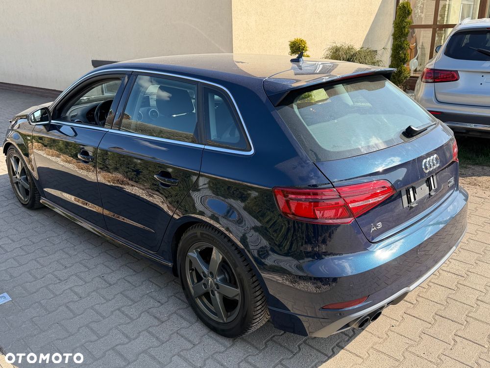 Audi A3 Sportback - 3