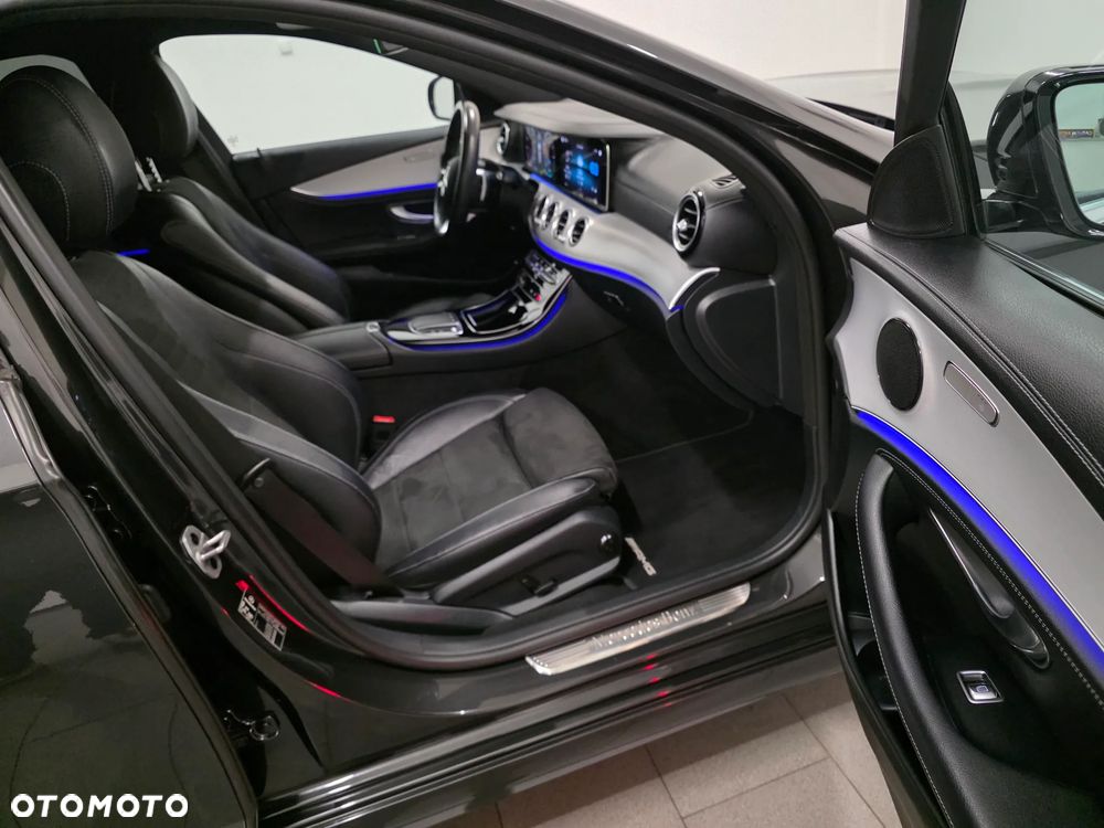 Mercedes-Benz Klasa E 300 de 9G-TRONIC AMG Line - 31