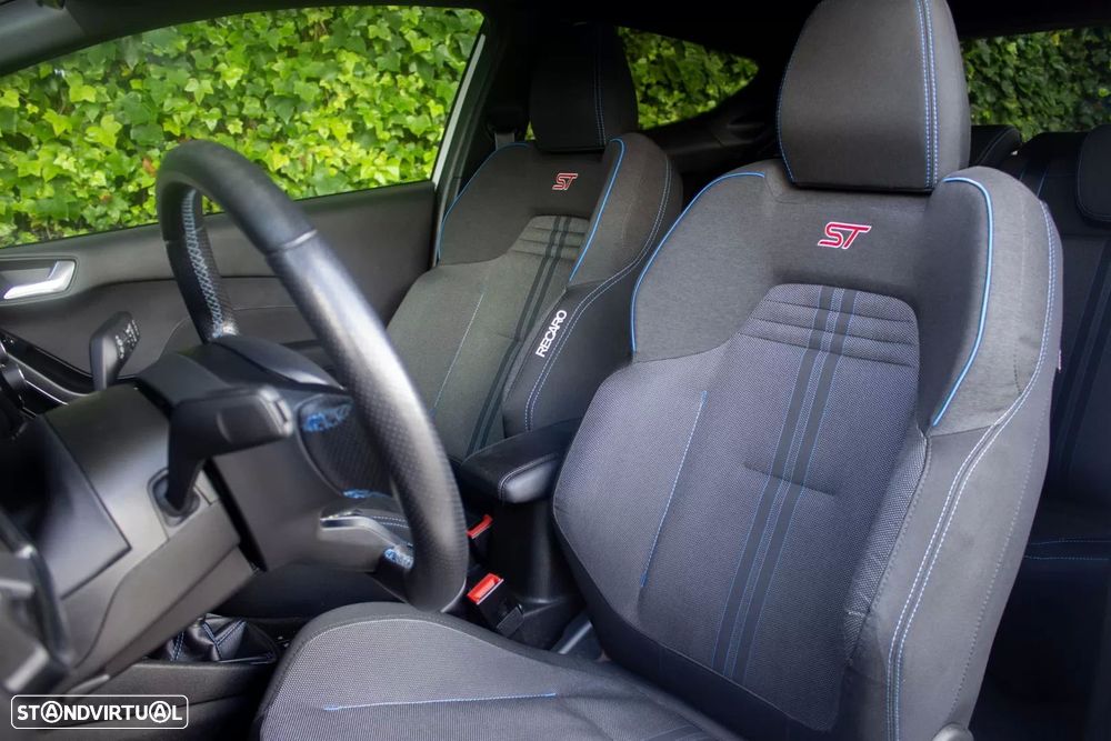 Ford Fiesta 1.5 EcoBoost ST - 13