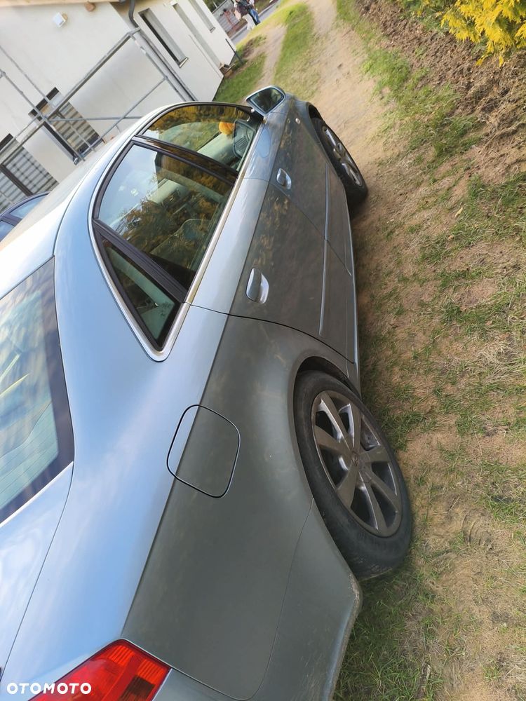 Audi A4 Limousine 2.0 T FSI quattro tiptronic - 4