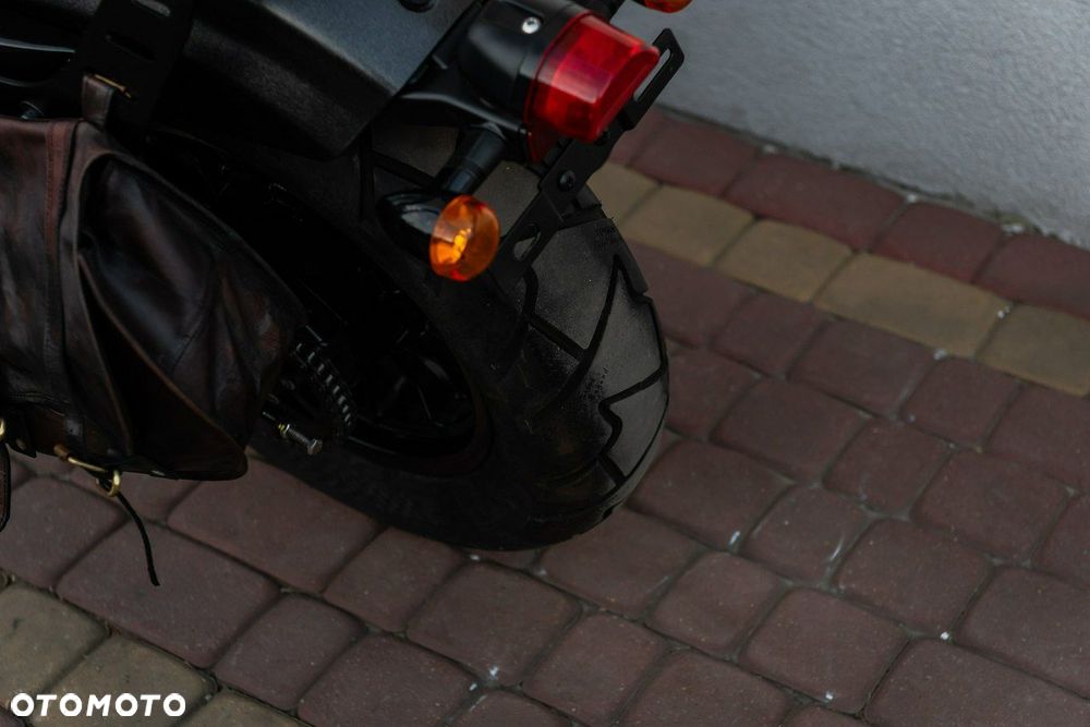 Hyosung GV - 11