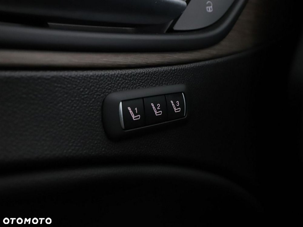 Alfa Romeo Stelvio 2.0 Turbo 16V AT8-Q4 First Edition - 37