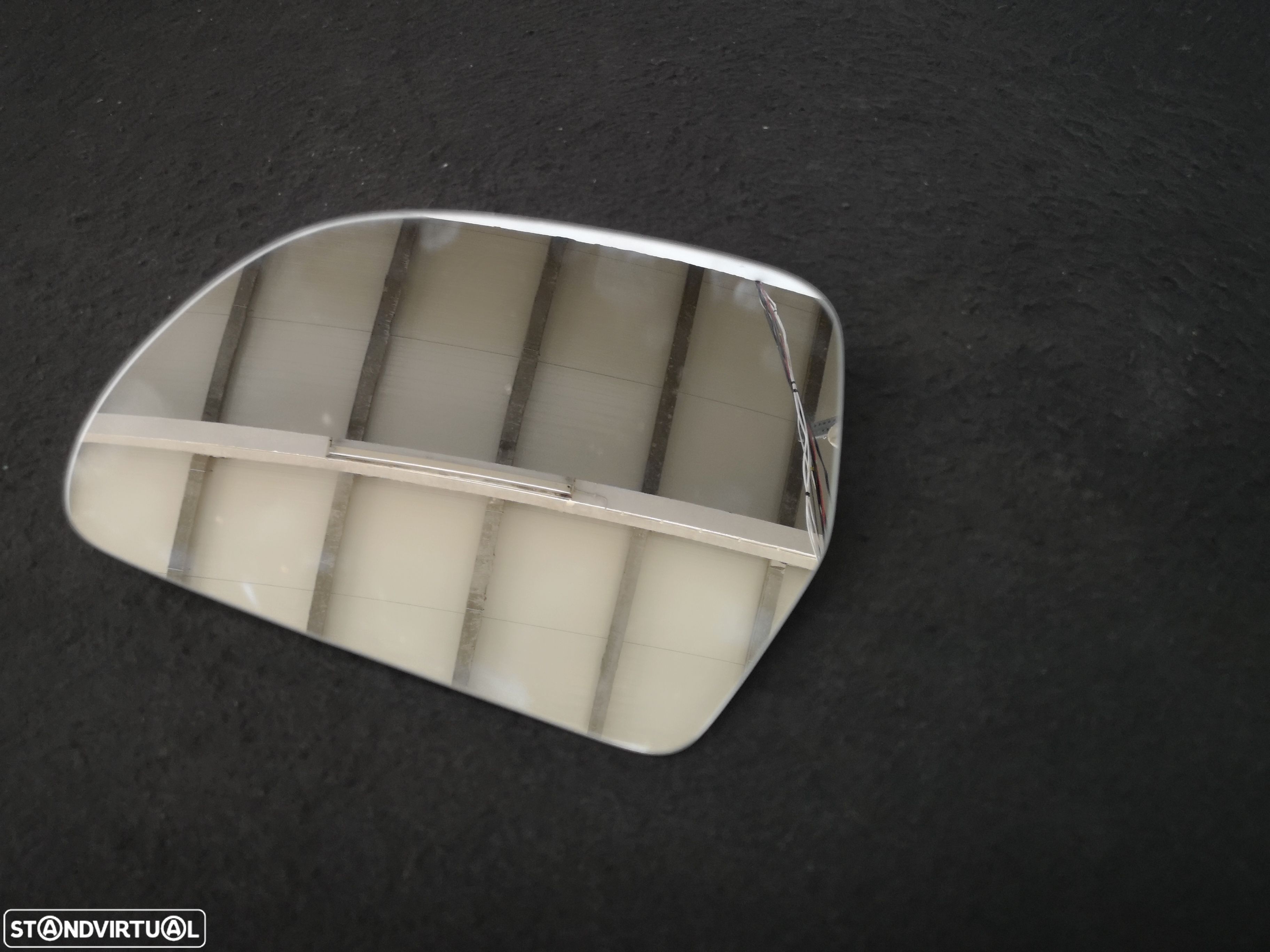 Vidro do espelho retrovisor direito originais Audi q3 8u 2014+ - 1