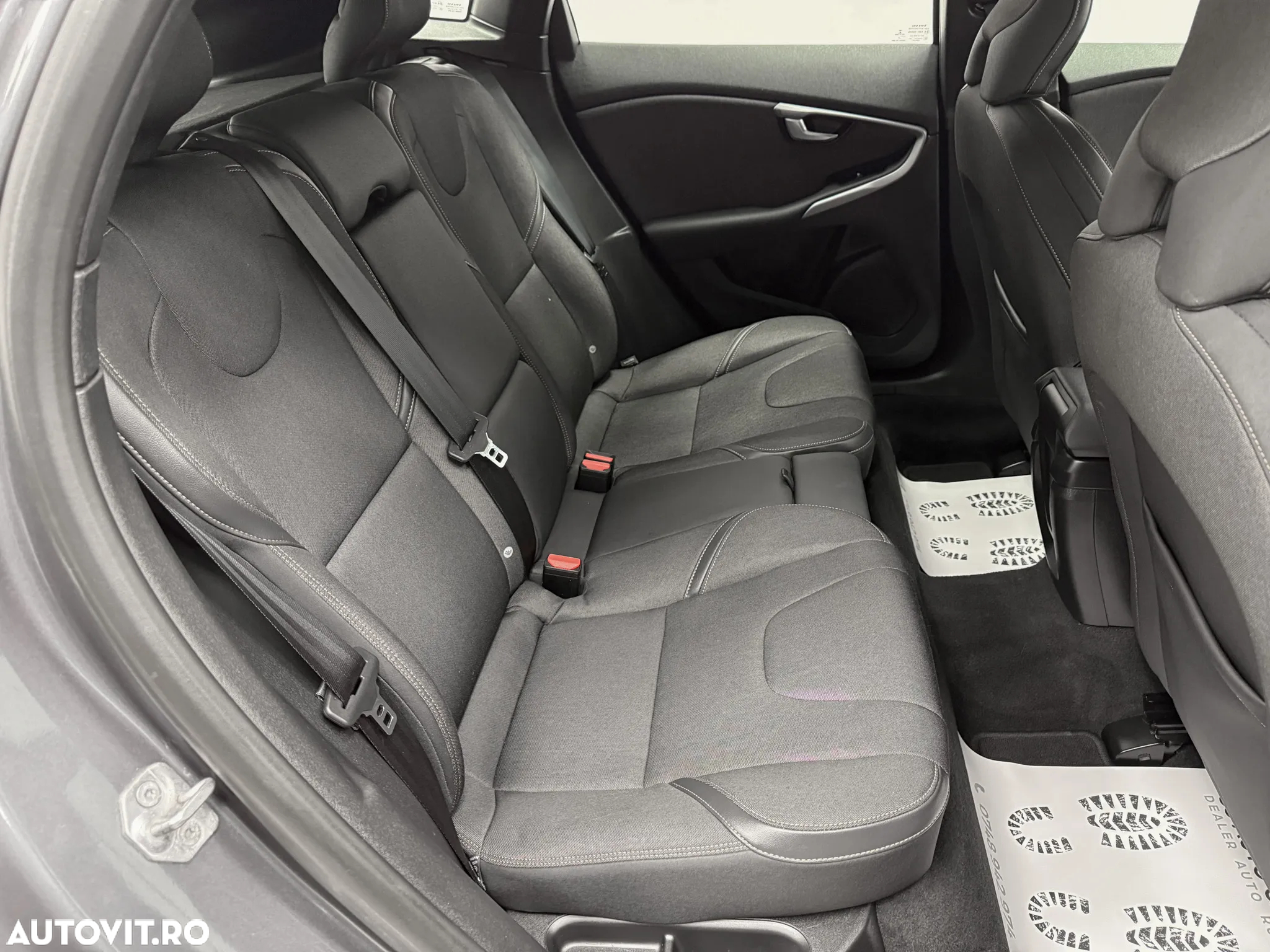 Volvo V40 Cross Country D2 Powershift Momentum - 14