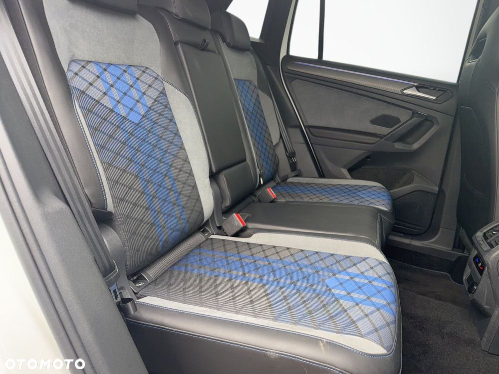 Volkswagen Tiguan - 18