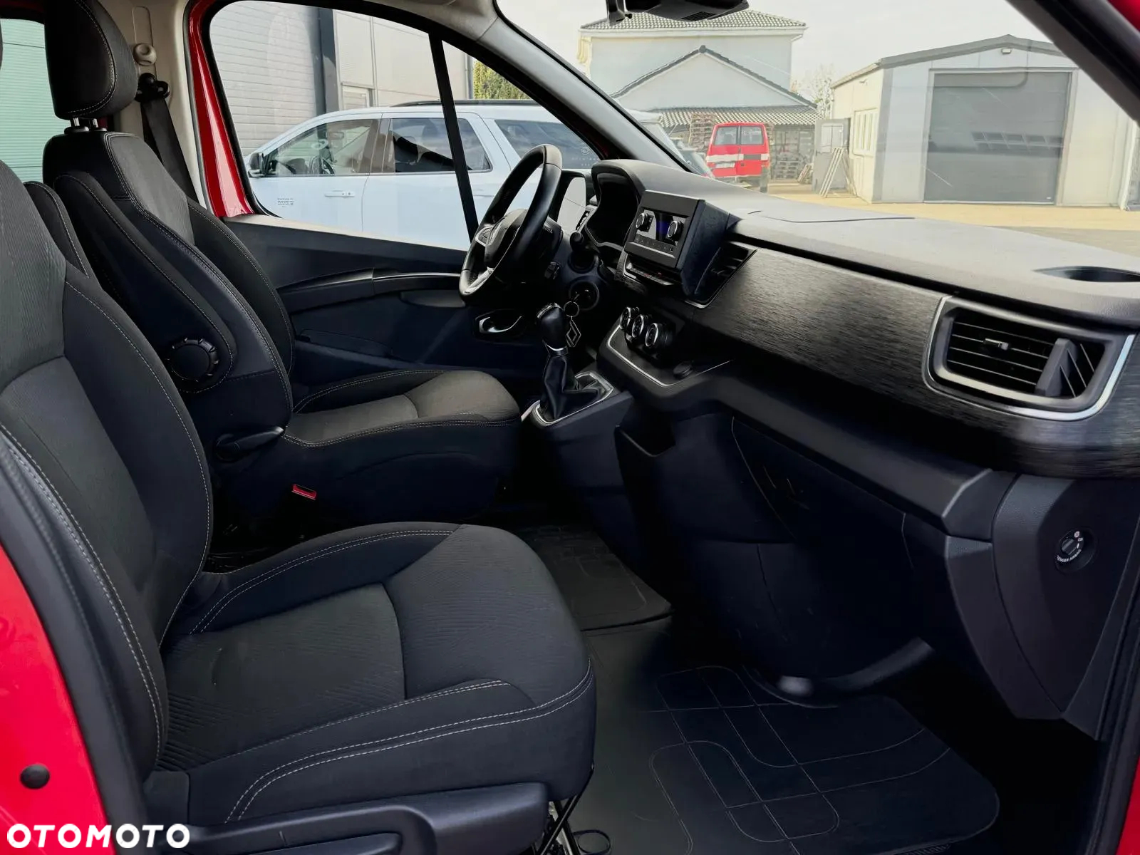 Renault Trafic SpaceClass 2.0 dCi EDC - 20