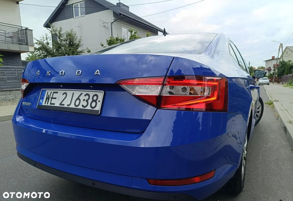 Skoda Superb 2.0 TDI Ambition - 5