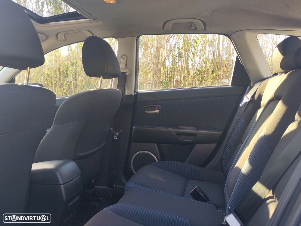 Mazda 3 Hatchback MZR 1.6 CD Sport - 3
