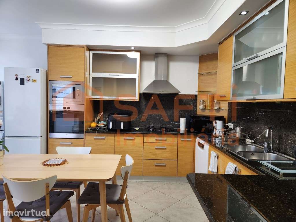 Apartamento T3 com Vista Castelo entre Figueira da Foz e Coimbra - Grande imagem: 2/22