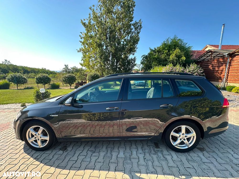 Volkswagen Golf 1.6 TDI BlueMotion Comfortline - 8