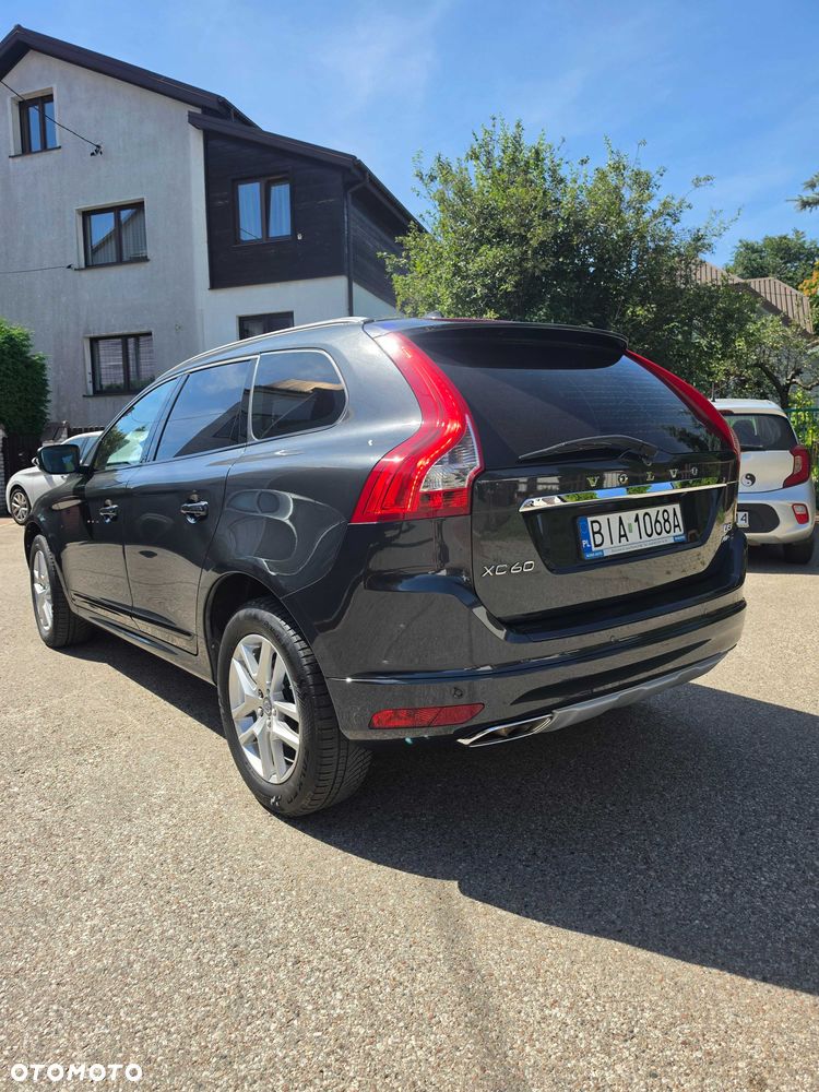 Volvo XC 60 - 4