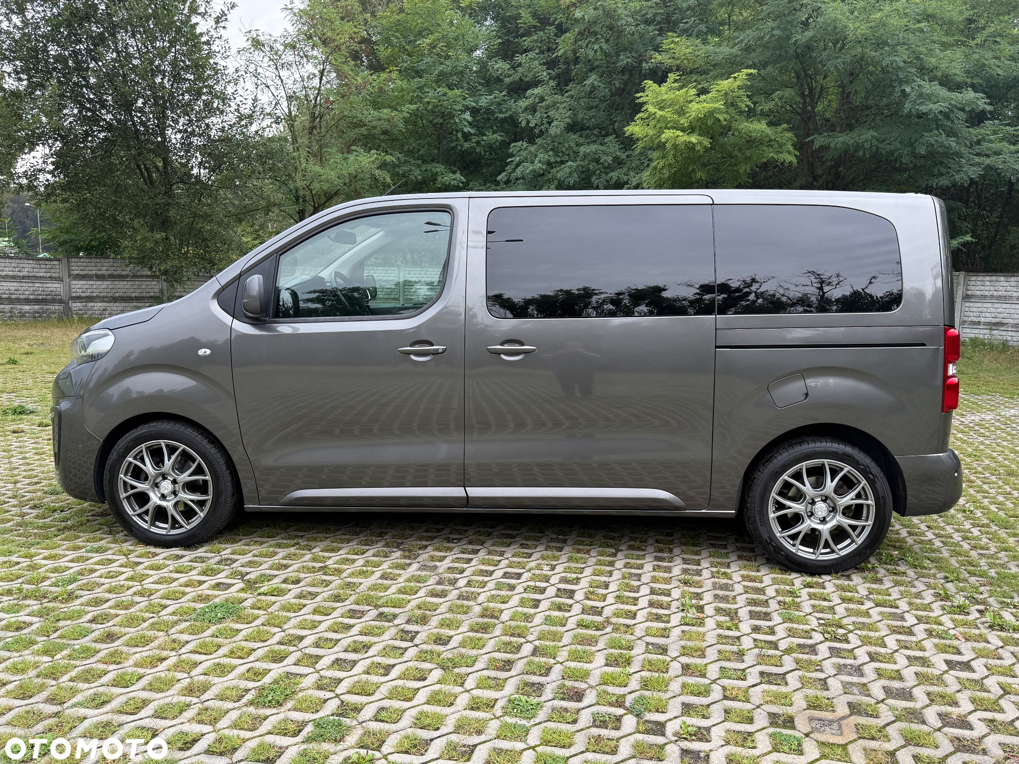 Peugeot Traveller 2.0 BlueHDi Standard Business - 9