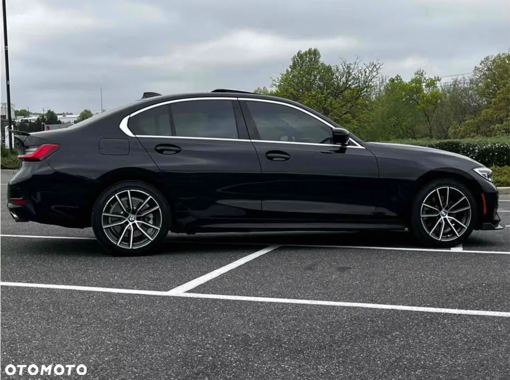 BMW Seria 3 330i xDrive Edition M Sport Shadow - 4