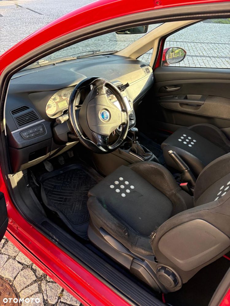 Fiat Grande Punto - 6