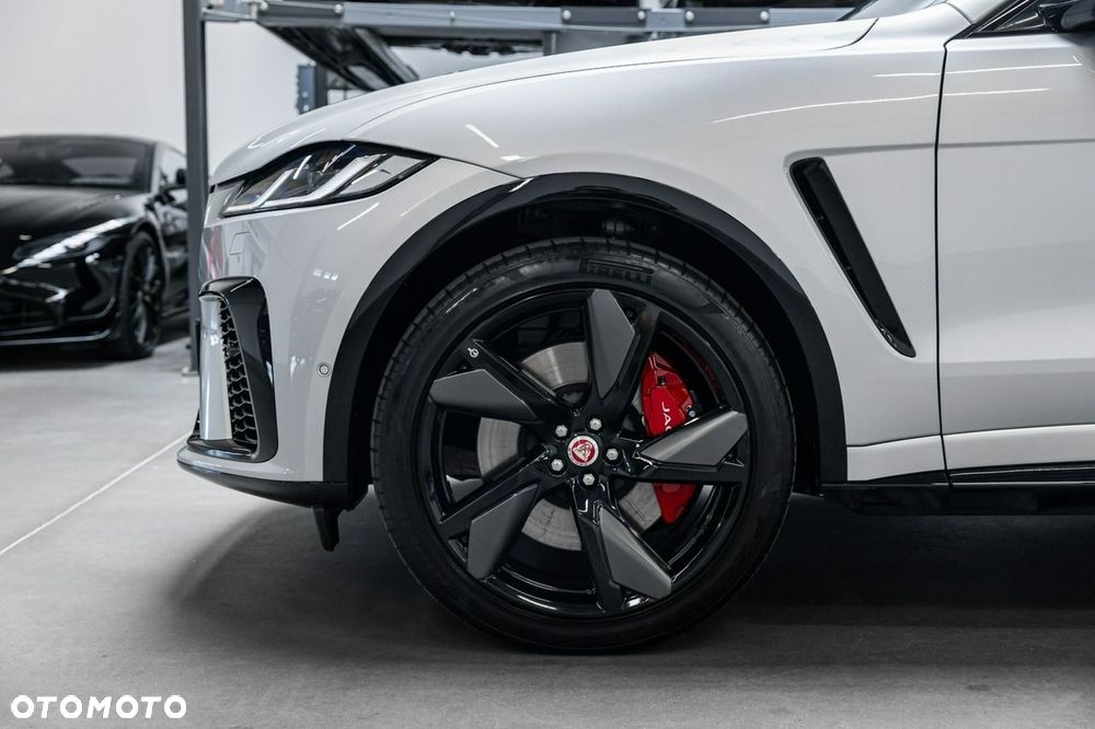 Jaguar F-Pace 5.0 V8 S/C AWD SVR - 16
