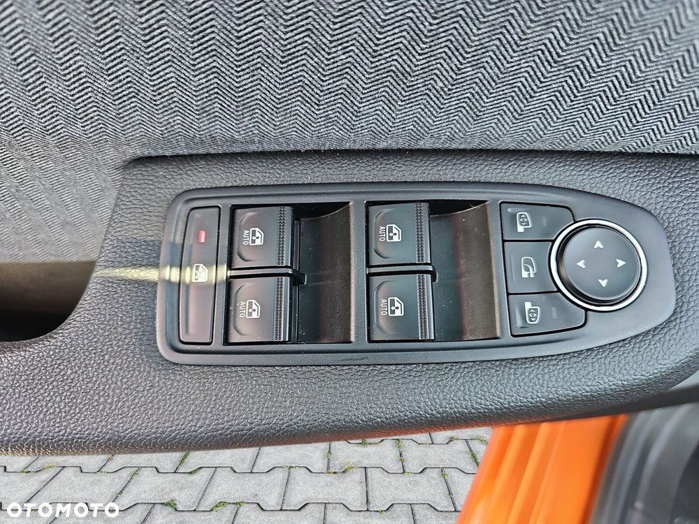 Renault Clio 1.0 TCe Techno - 25