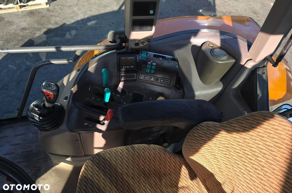 Renault Ares 556 RX - 15