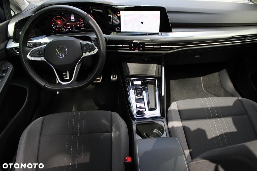 Volkswagen Golf - 12
