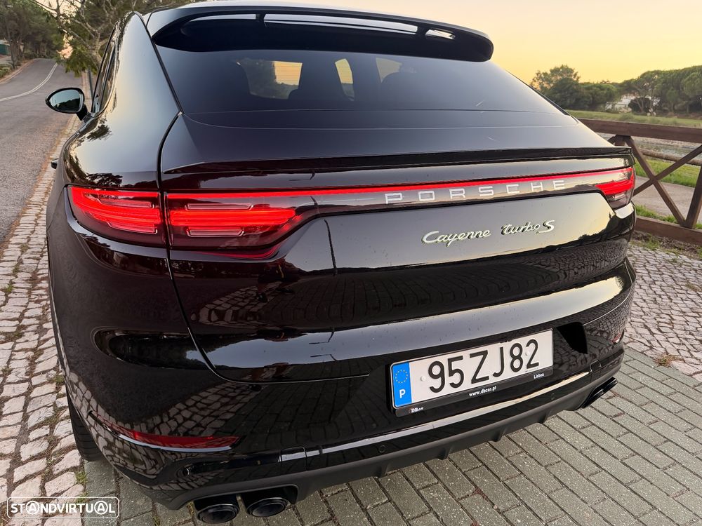 Porsche Cayenne Coupé Turbo S E-Hybrid - 12