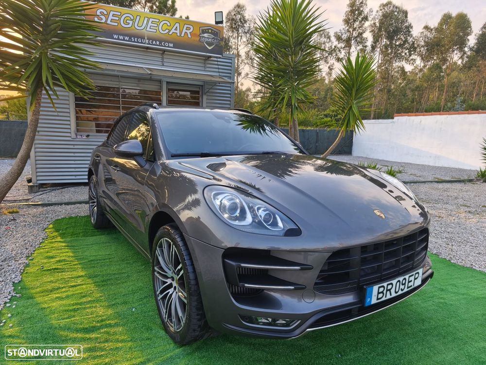 Porsche Macan Turbo - 1