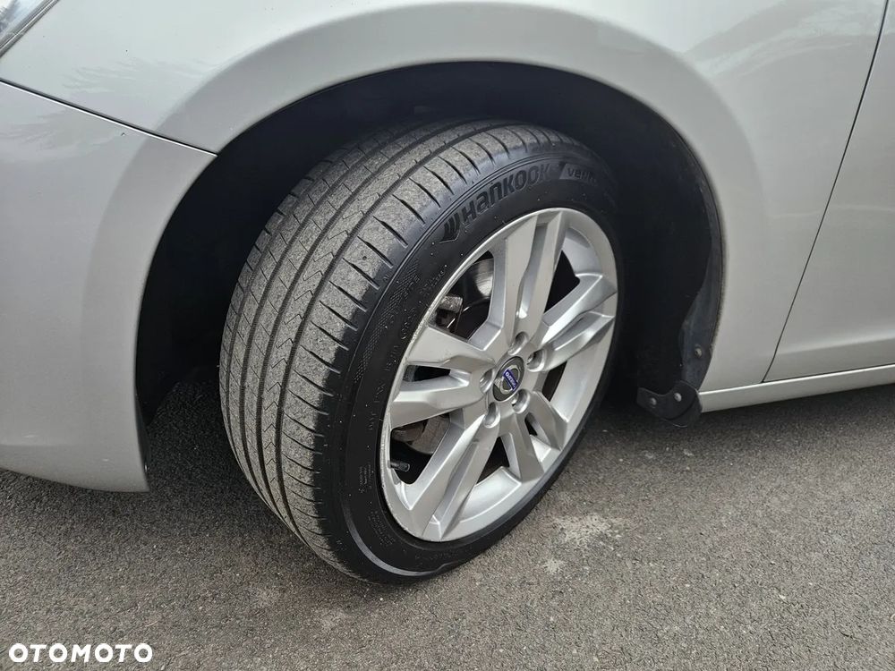 Volvo S60 DRIVe Momentum - 24