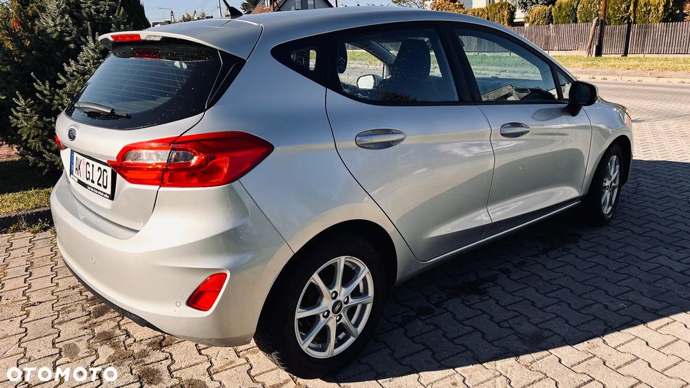 Ford Fiesta 1.1 S&S TITANIUM - 4