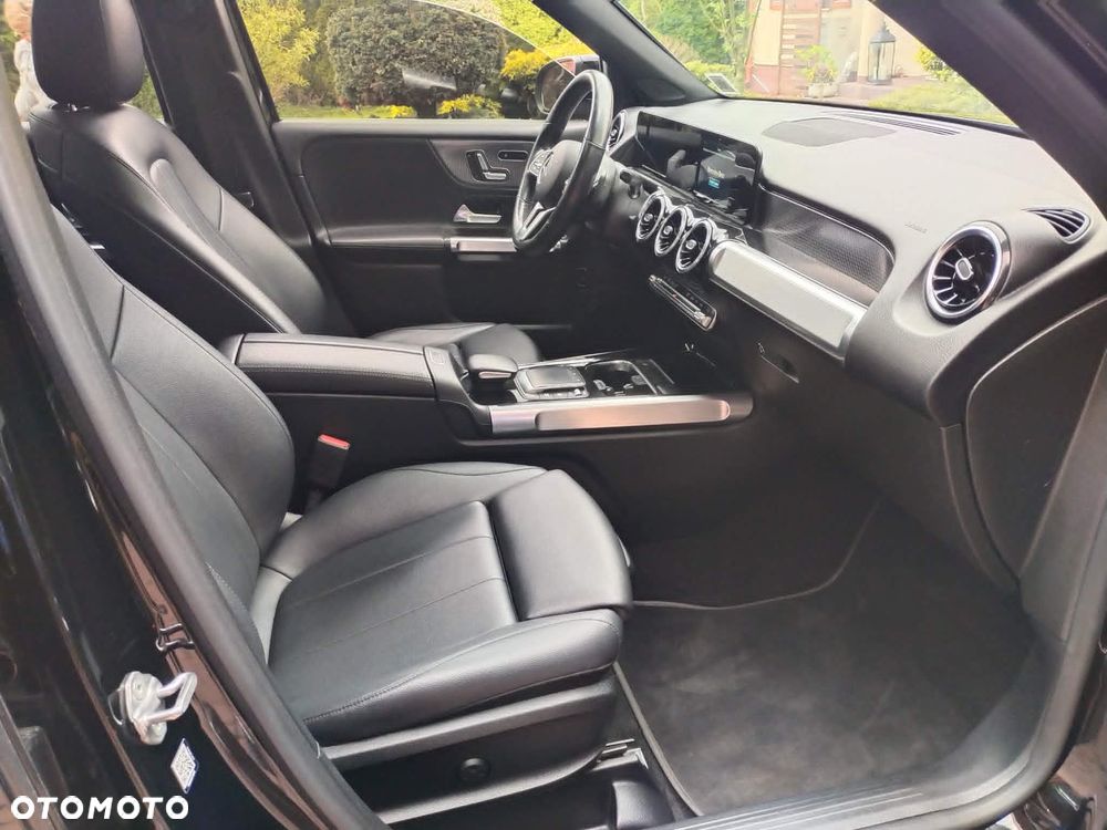 Mercedes-Benz GLB 250 4-Matic 8G-DCT - 13