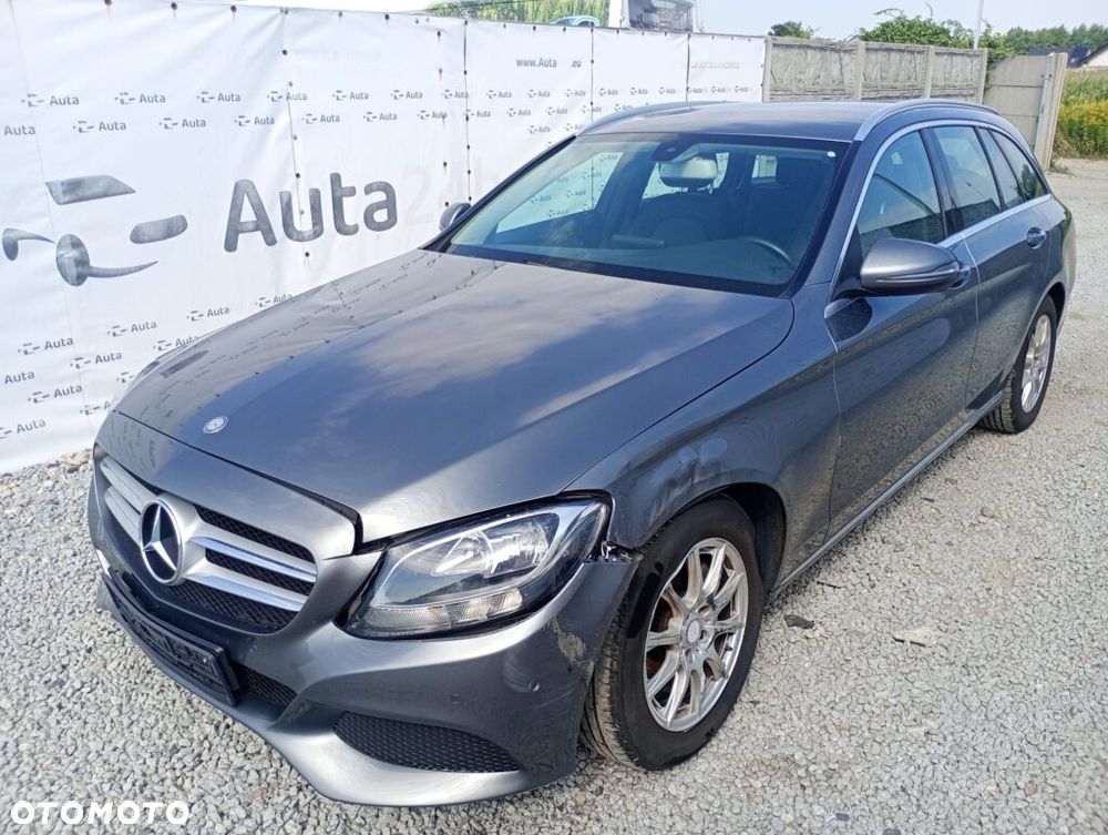 Mercedes-Benz Klasa C 180 (BlueEFFICIENCY) - 3