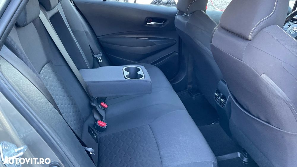 Toyota Corolla 1.8 HSD TS Dynamic - 21