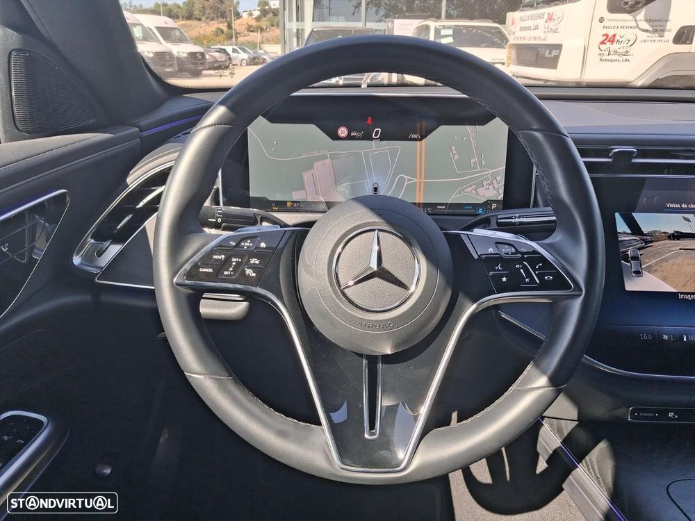 Mercedes-Benz E 220 d Avantgarde - 22