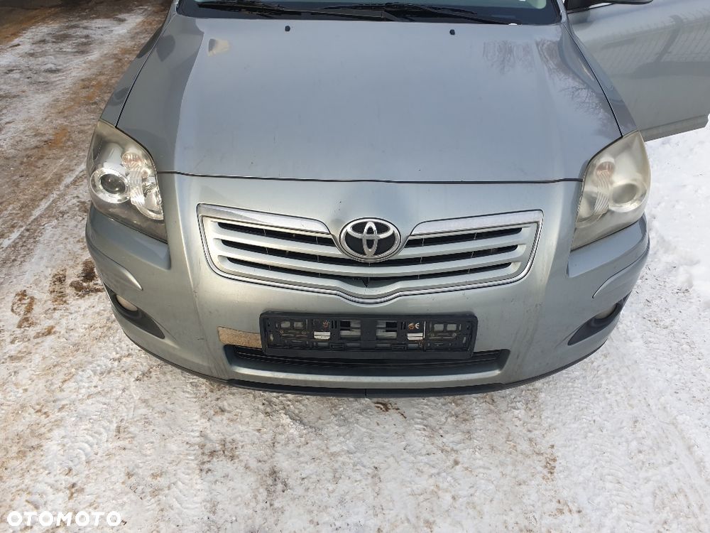 Toyota AVENSIS 2,0 D-4D 126 KM z 2007r - 16