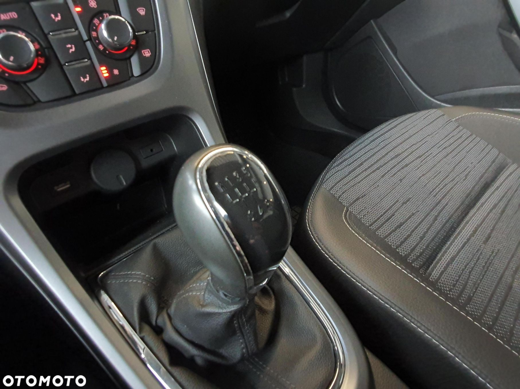 Opel Astra - 14