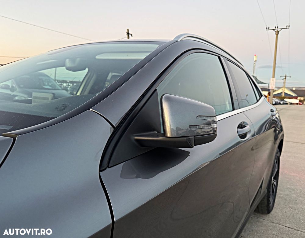 Mercedes-Benz GLA 220 d 4Matic 7G-DCT - 14