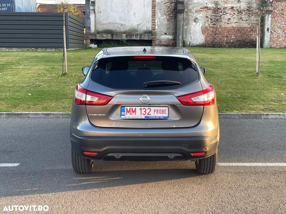 Nissan Qashqai 1.6 DCI Xtronic N-Connecta - 19