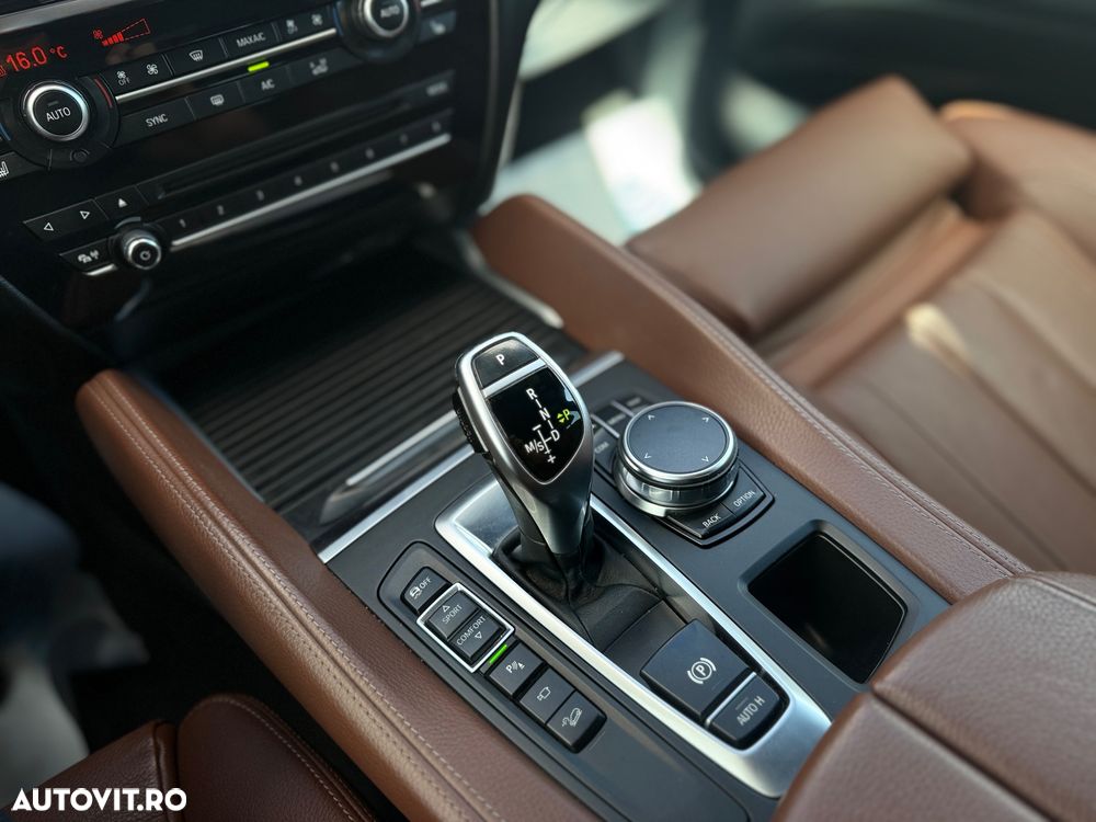 BMW X6 xDrive30d - 11