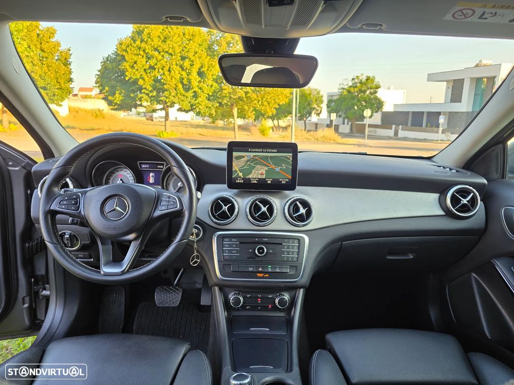 Mercedes-Benz GLA 220 d Urban - 6