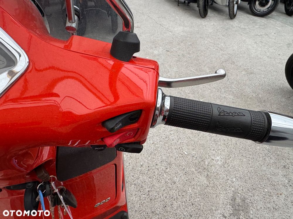 Vespa GTS - 10