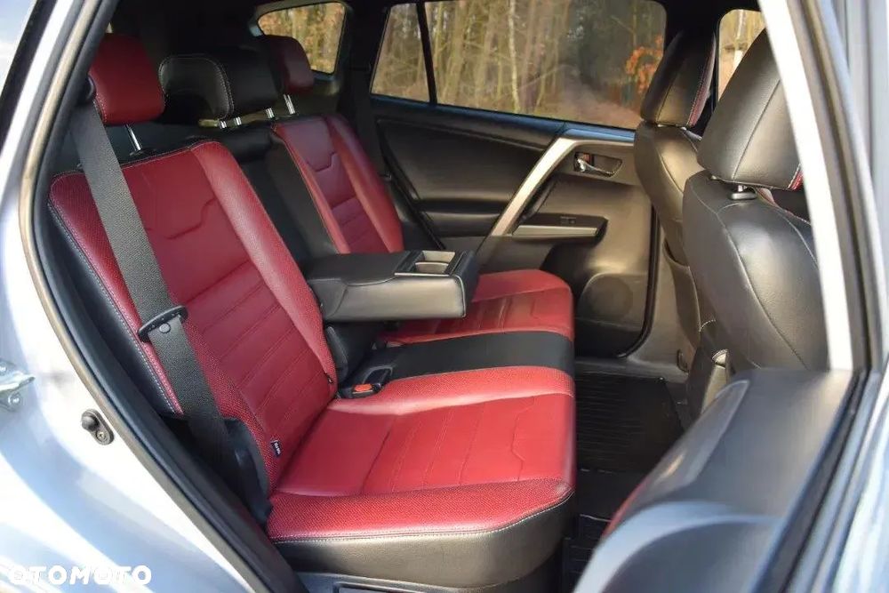 Toyota RAV4 Hybrid Selection 4x2 - 17