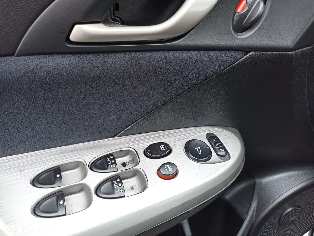 Honda Civic 1.4i-DSi - 25