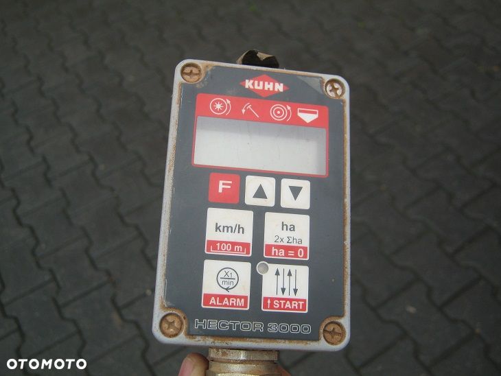 Kuhn INTEGRA 3000 - 11