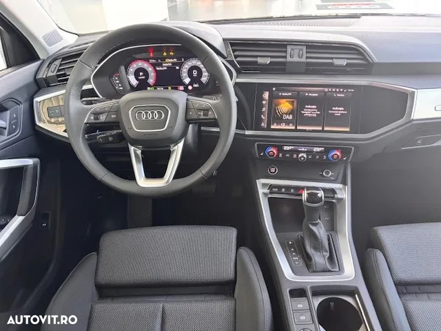 Audi Q3 1.5 35 TFSI S tronic Advanced - 5