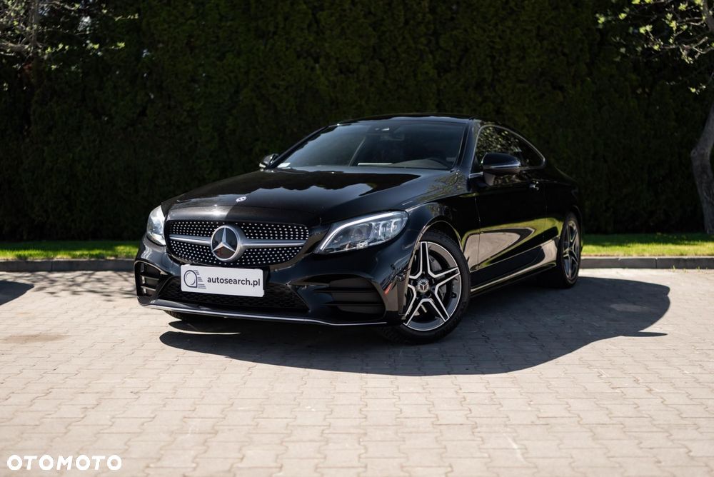 Mercedes-Benz Klasa C 300 9G-TRONIC - 4