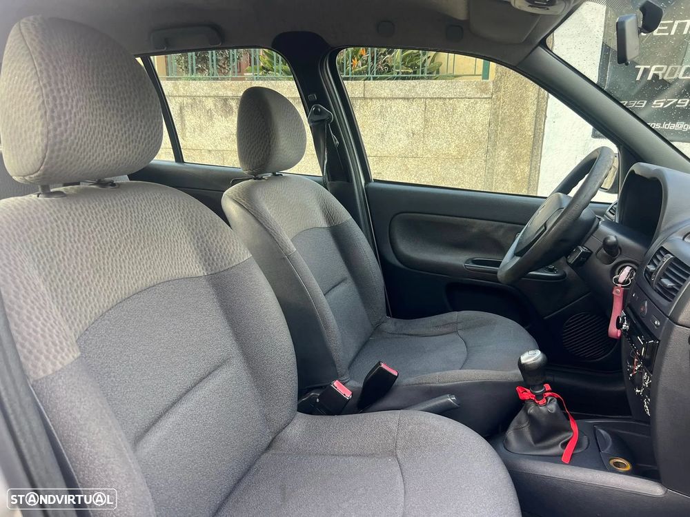 Renault Clio 1.5 dCi Confort Authentique - 3