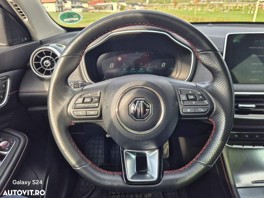 MG EHS ver-1-5t--gdi-phev-luxury - 24