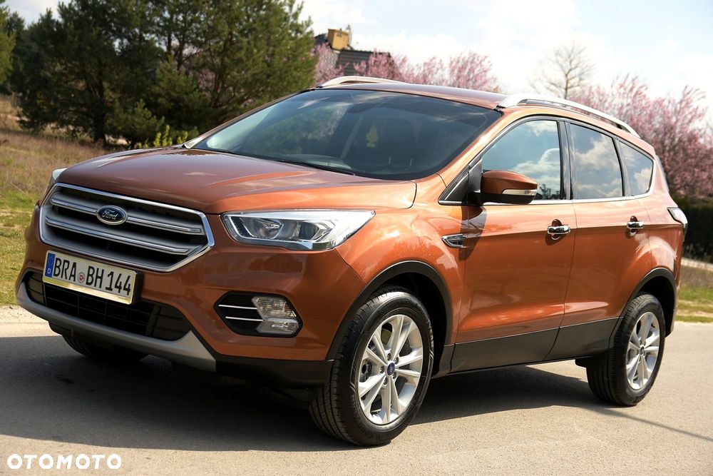 Ford Kuga 2.0 TDCi 2x4 Titanium - 22