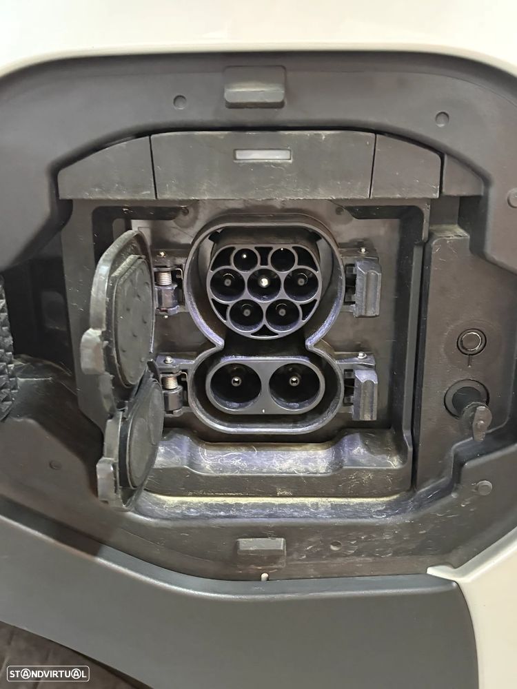 Toyota bZ4X Lounge - 23