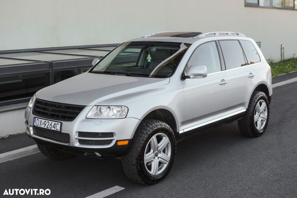 Volkswagen Touareg - 1