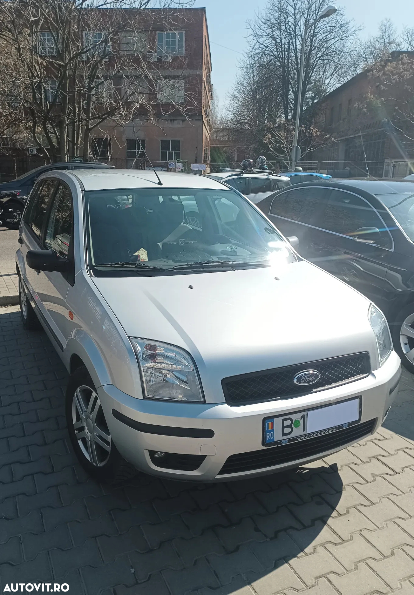 Ford Fusion - 8