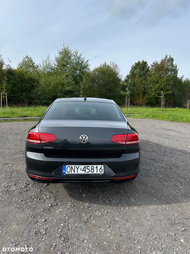 Volkswagen Passat 2.0 TDI SCR Comfortline - 6