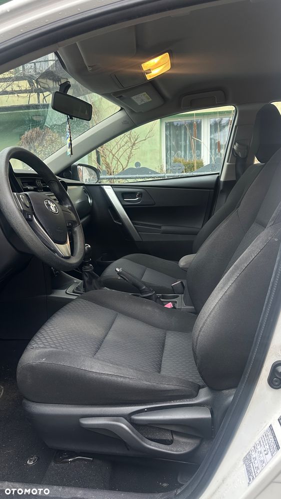 Toyota Auris 1.33 VVT-i Active - 11